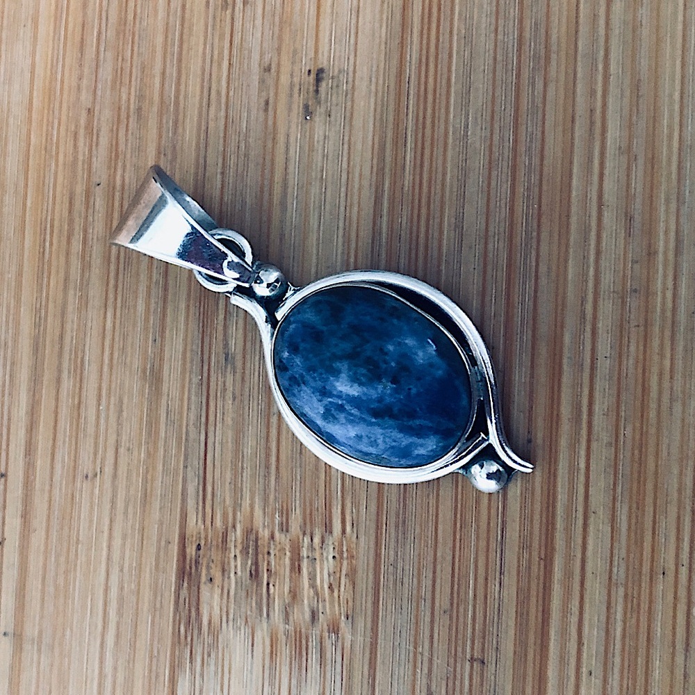 $68  Vintage Mexico Estate Drop Pendant  Sterling Silver Marked TV-41 MEXICO 925 - Picture 3 of 6